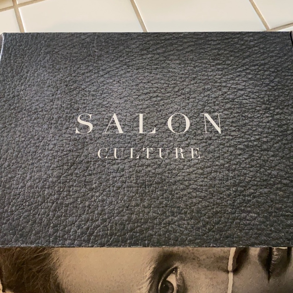 Salon culture premium denim apron.